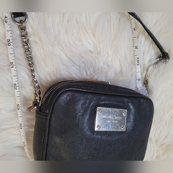 Michael kors Authentic Gently worn black leather  crossbody with silver accents. - Picture 9 of 9